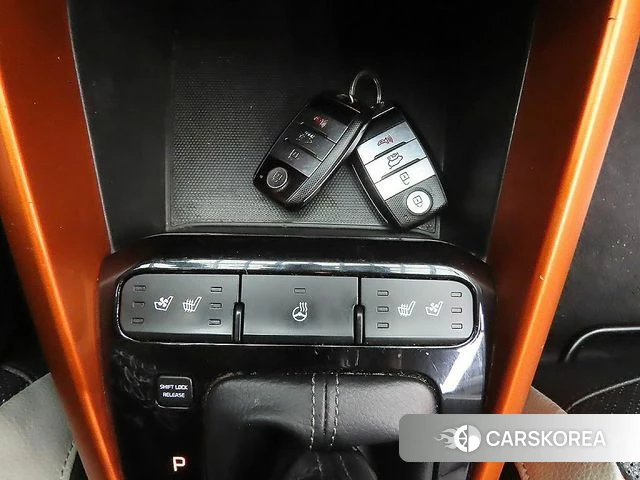 Kia Stonic 2018 Красный из Кореи, фото 4