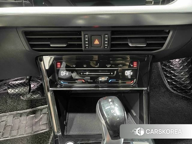 Volkswagen Passat 2023 Черный из Китая, фото 4