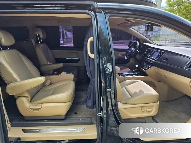 Kia The New Carnival 2018 Черный из Кореи, фото 4