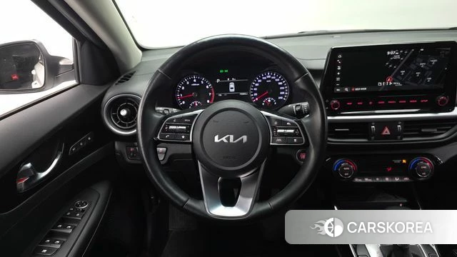 Kia The New K3 2nd generation 2022 Белый из Кореи, фото 4
