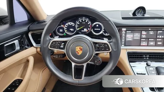Porsche Panamera (971) 2018 Серебристо-серый из Кореи, фото 4