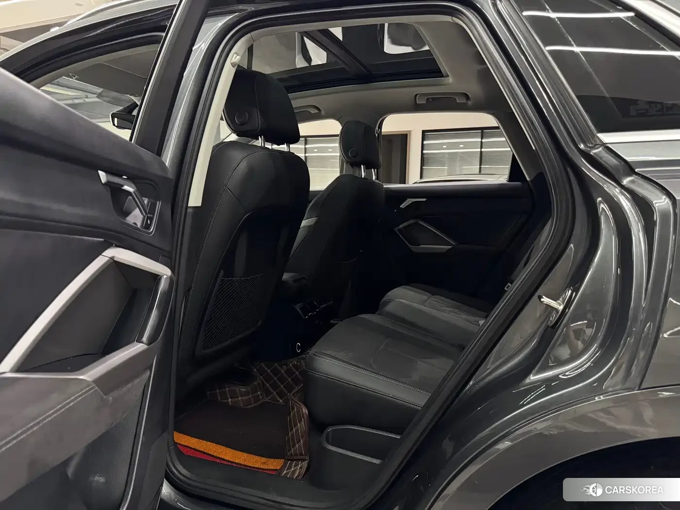 Audi Q3 2023 Silver/gray из Китая, фото 4
