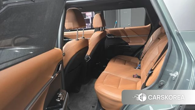 Ssangyong Torres 2023 Темно-зеленый из Кореи, фото 4