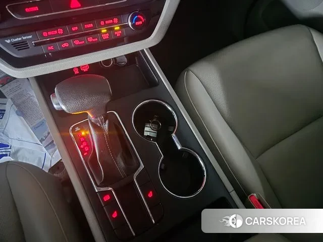 Kia The New Carnival 2018 Серебряный из Кореи, фото 4