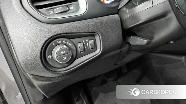 Jeep Renegade 2019 Серый из Кореи, фото 4