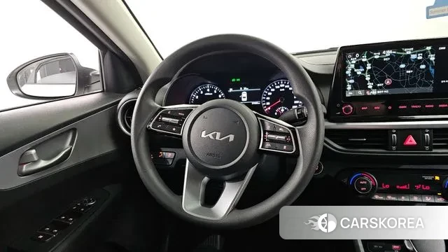 Kia The New K3 2nd generation 2021 Белый из Кореи, фото 4