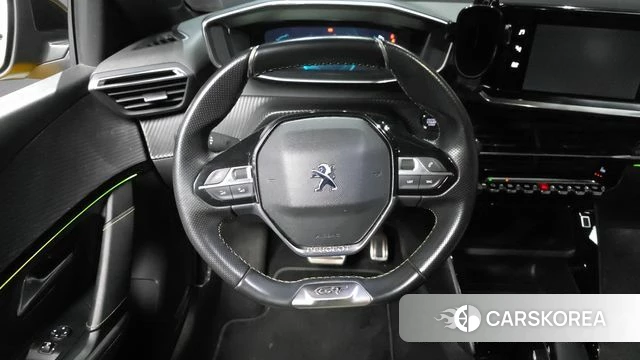 Peugeot e-208 second Generation 2021 Желтый из Кореи, фото 4