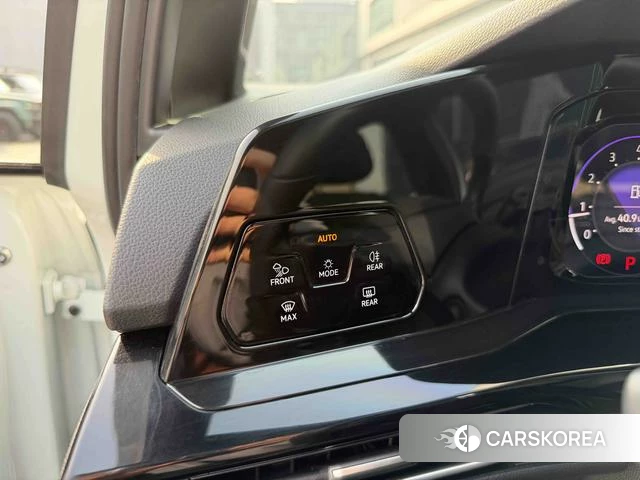 Volkswagen Golf 2022 Белый из Китая, фото 4