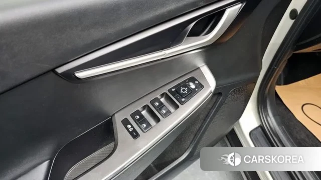 Kia EV6 2021 Жемчужный цвет из Кореи, фото 4