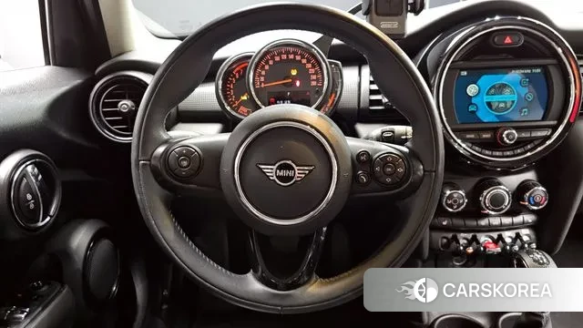 Mini Cooper 2019 Черный из Кореи, фото 4
