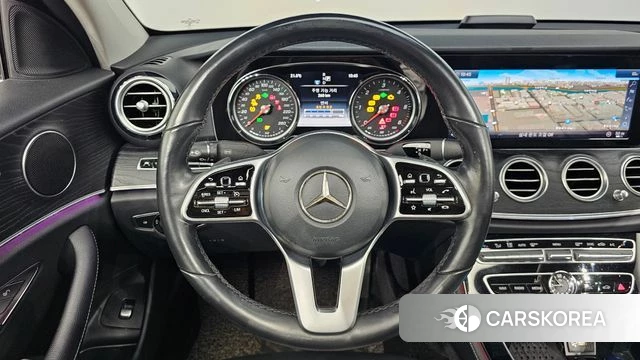 Mercedes-Benz E-Class W213 2019 Белый из Кореи, фото 4