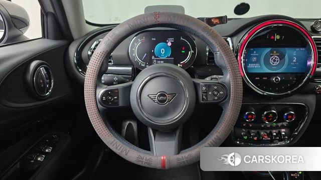 Mini Cooper Clubman 2021 Серебряный из Кореи, фото 4