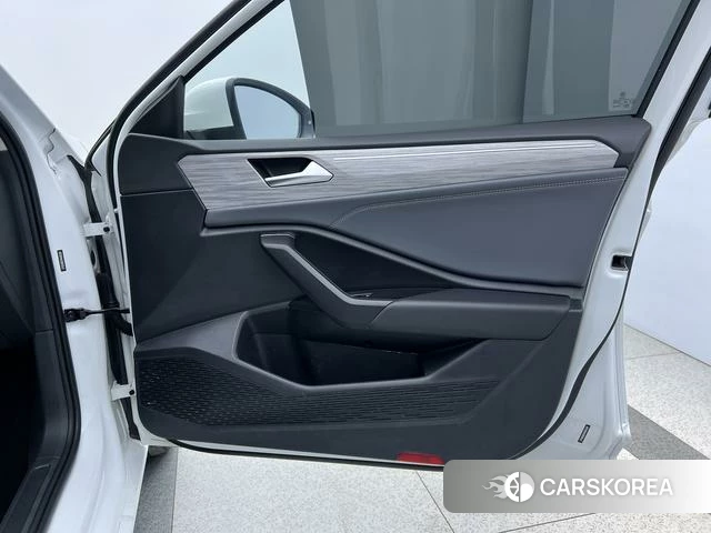 Volkswagen Sagitar 2023 Белый из Китая, фото 4