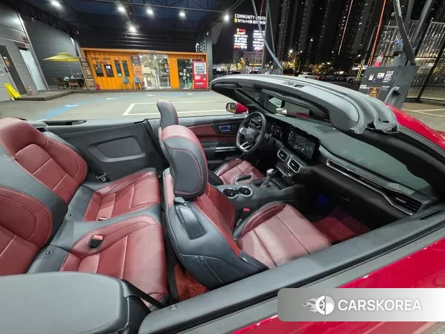 Ford Mustang 7th Generation 2024 Красный из Кореи, фото 4