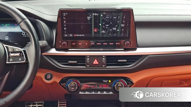Kia The New K3 2nd generation 2023 Белый из Кореи, фото 4