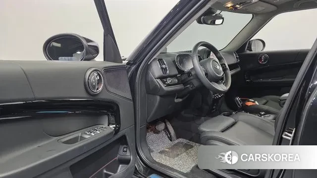 Mini Cooper Countryman 2023 Черный из Кореи, фото 4