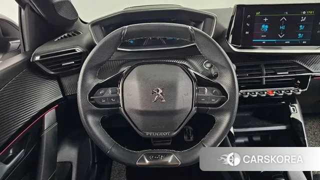 Peugeot e-208 second Generation 2021 Белый из Кореи, фото 4