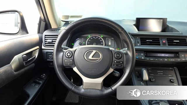 Lexus CT200h 2018 Белый из Кореи, фото 4