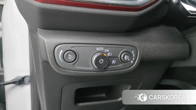 Chevrolet (GM Daewoo) Trailblazer 2022 Белый из Кореи, фото 4
