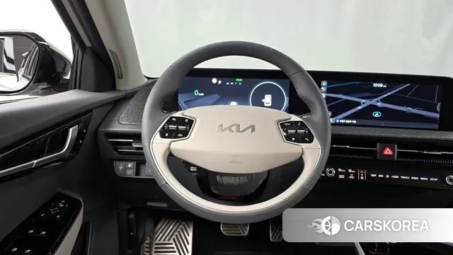 Kia EV6 2023 Жемчужный цвет из Кореи, фото 4