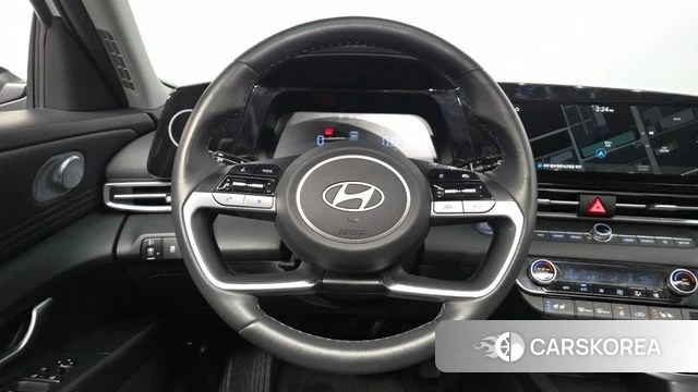 Hyundai The New Avante (CN7) 2023 Белый из Кореи, фото 4