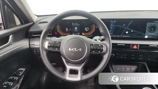 Kia The New K5 3rd generation 2024 Белый из Кореи, фото 4