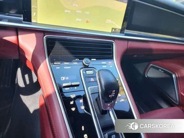 Porsche Panamera (971) 2020 Белый из Кореи, фото 4