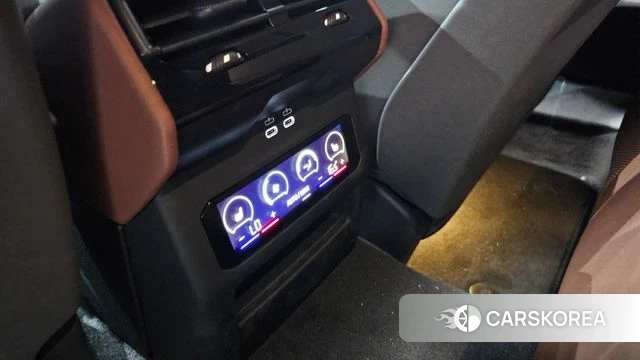 BMW 5 Series (G60) 2025 Белый из Кореи, фото 4