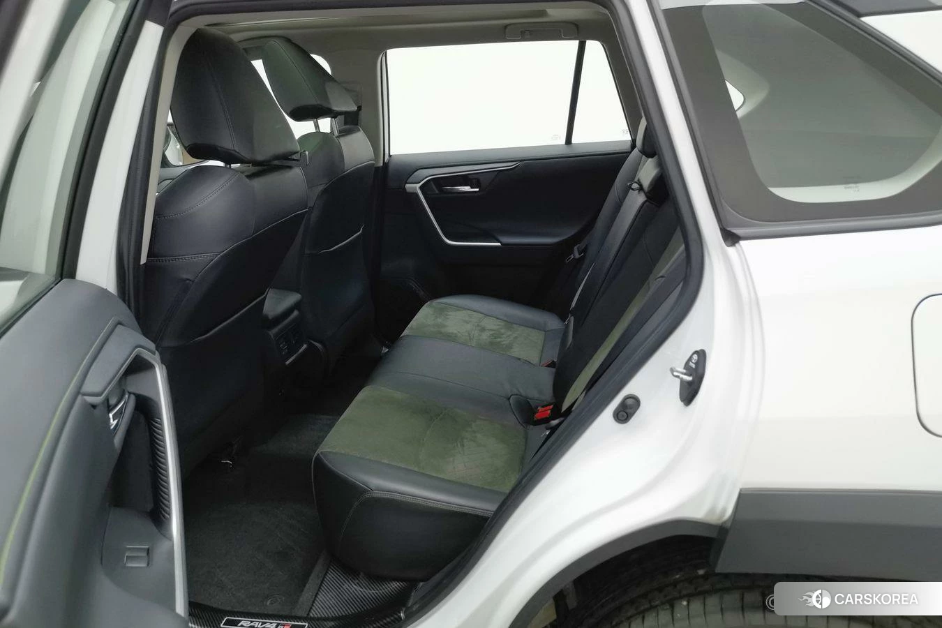 Toyota RAV4 Rongfang 2023 Белый из Китая, фото 4