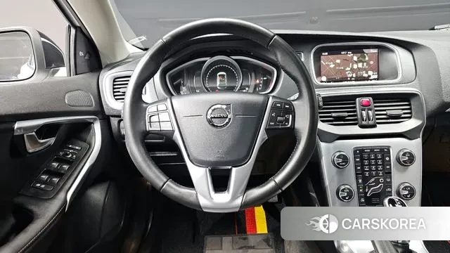 Volvo V40 Cross-Country 2019 Белый из Кореи, фото 4