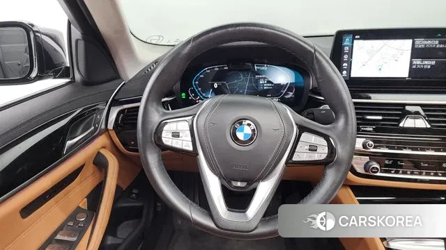 BMW 5 Series (G30) 2021 Черный из Кореи, фото 4