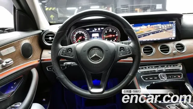 Mercedes-Benz E-Class W213 2018 Серебряный из Кореи, фото 4