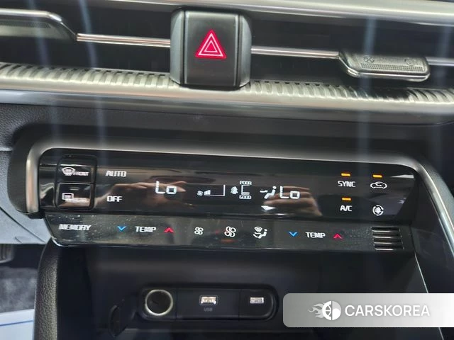 Kia K5 3rd generation 2021 Серый из Кореи, фото 4