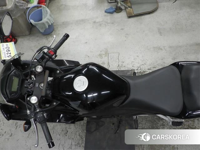 Проданный Honda CBR400R ABS 2014 из Японии, фото 2