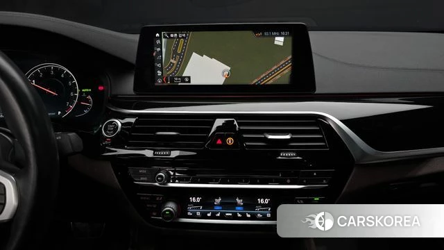 BMW 5 Series (G30) 2018 Серый из Кореи, фото 4