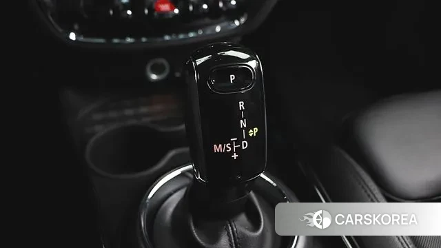 Mini Cooper D Clubman 2022 Черный из Кореи, фото 4