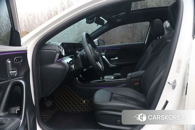 Mercedes-Benz Class A 2022 Белый из Китая, фото 4