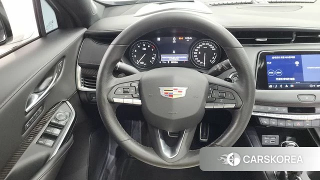 Cadillac XT4 2022 Белый из Кореи, фото 4