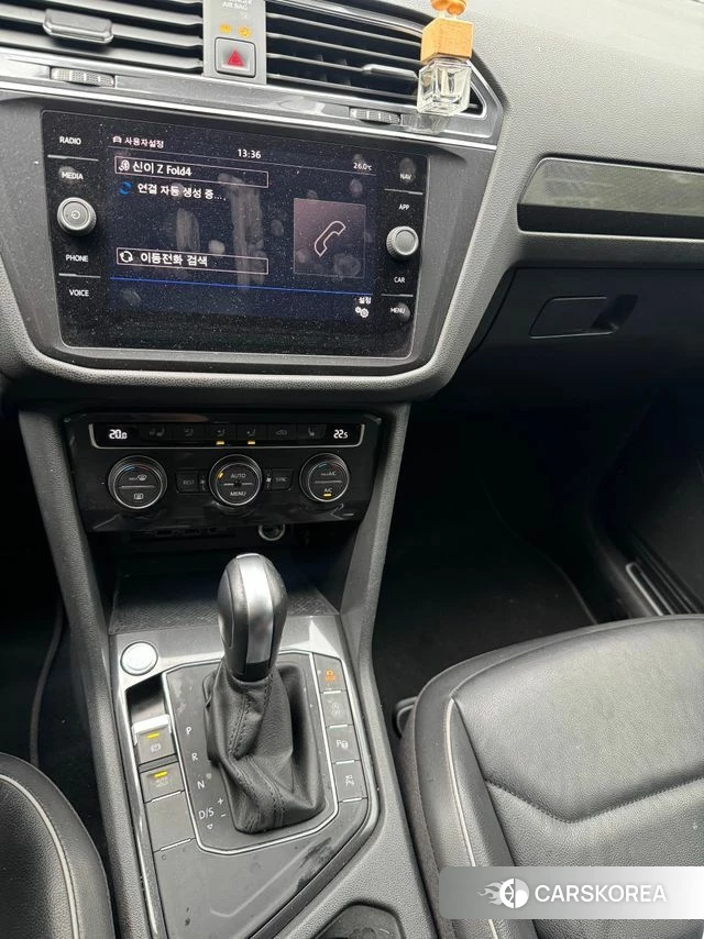 Volkswagen Tiguan Allspace 2020 Белый из Кореи, фото 4
