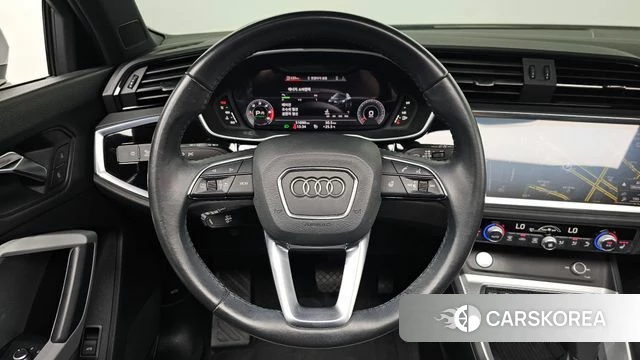 Audi Q3 (F3) 2020 Белый из Кореи, фото 4