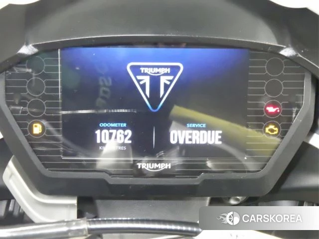 Проданный Triumph STREET TRIPLE R 2017 из Японии, фото 3