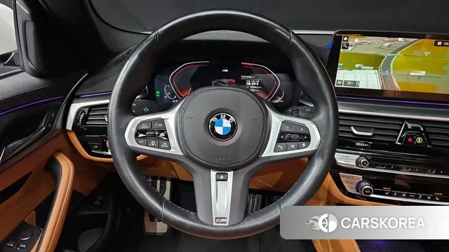 BMW 5 Series (G30) 2023 Белый из Кореи, фото 4