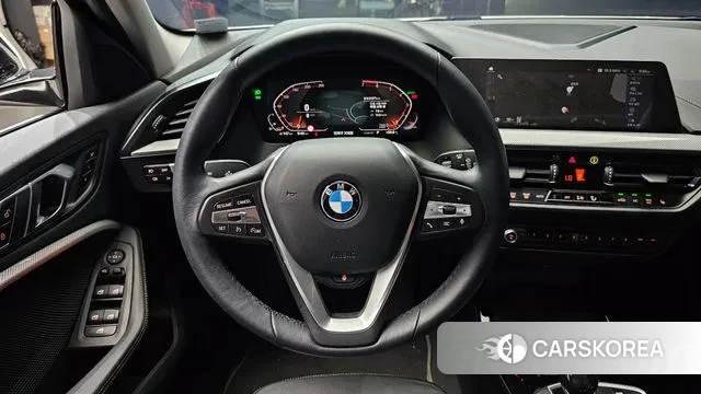 BMW 1 Series (F40) 2021 Белый из Кореи, фото 4