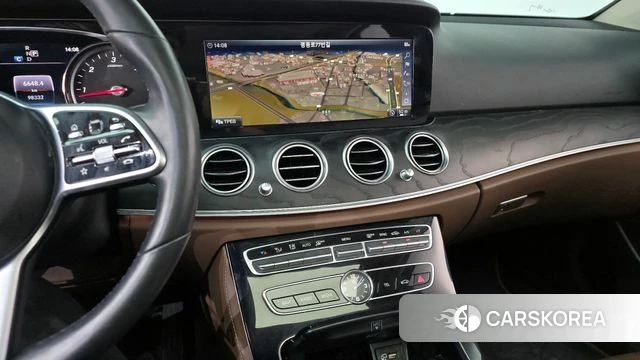 Mercedes-Benz E-Class W213 2018 Серый из Кореи, фото 4