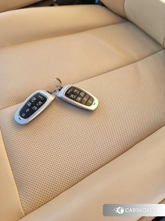 Hyundai Staria 2021 Желтый из Кореи, фото 4