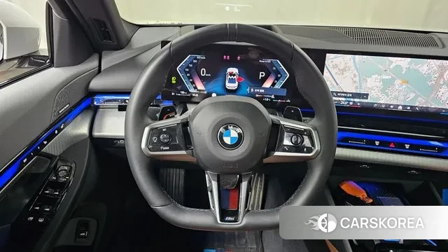 BMW 5 Series (G60) 2025 Белый из Кореи, фото 4