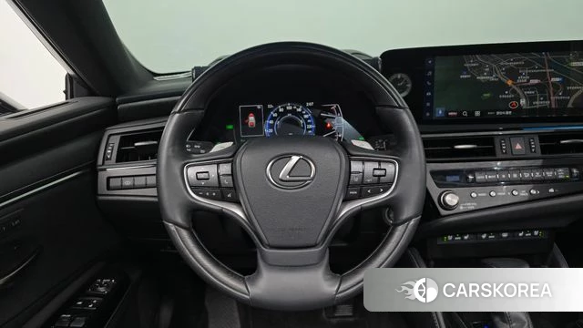 Lexus ES300h 7th generation 2022 Белый из Кореи, фото 4