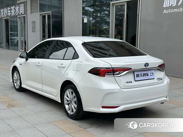 Toyota Corolla 2024 Белый из Китая, фото 4