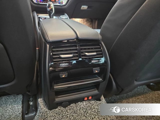 BMW 5 Series (G30) 2023 Черный из Кореи, фото 4
