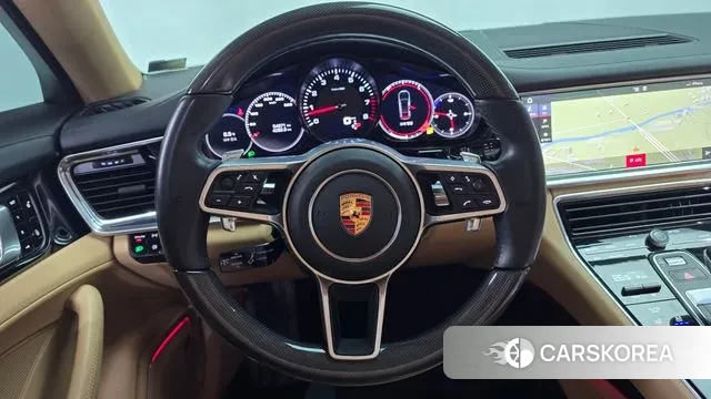 Porsche Panamera (971) 2018 Серебристо-серый из Кореи, фото 4